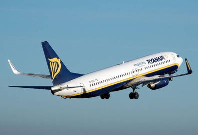 * Ryanair-Boeing-737.jpg