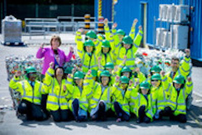 students tour recycling facility